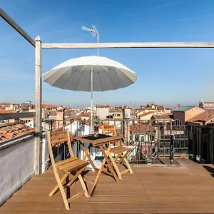 Ihomes Rialto-corte Del Calice-attico Vista Centro Venise